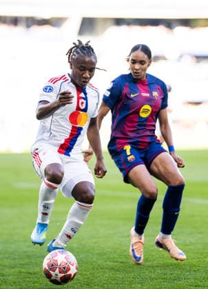260523 Melchie Dumornay of Lyon and Salma Paralluelo of Barcelona during the UEFA Women s Champions League final football match between Barcelona and Lyon on May 23, 2026 in Oslo. Photo: Vegard Grott BILDBYRAN kod VG VG0925 bbeng football fotball fotboll soccer champions league finale final final 2026 mesterligaen dam fcb barcelona lyon ol lyonnes Copyright: VEGARDxGRoTT BB260523VG026