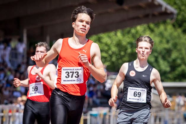 WEINHEIM, GERMANY - MAY 23 Linus Kremling (GER LG Landkreis Roth) in the 100m heats during the B&S Kurpfalz Gala am 23.05.2026 at the Sepp-Herberger-Stadium in Weinheim (Baden-Wuerttemberg Germany). Baden-Wuerttemberg Germany Copyright: xLeahxKohringx