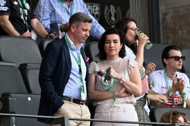23.05.2026, xsltx, Fussball DFB Pokal Finale, FC Bayern München - VfB Stuttgart v.l. Dorothee Bär Bundesministerin für Forschung, Technologie und Raumfahrt der Bundesrepublik Deutschland mit Ehemann Oliver Bär (DFL DFB REGULATIONS PROHIBIT ANY USE OF PHOTOGRAPHS as IMAGE SEQUENCES and or QUASI-VIDEO) Berlin