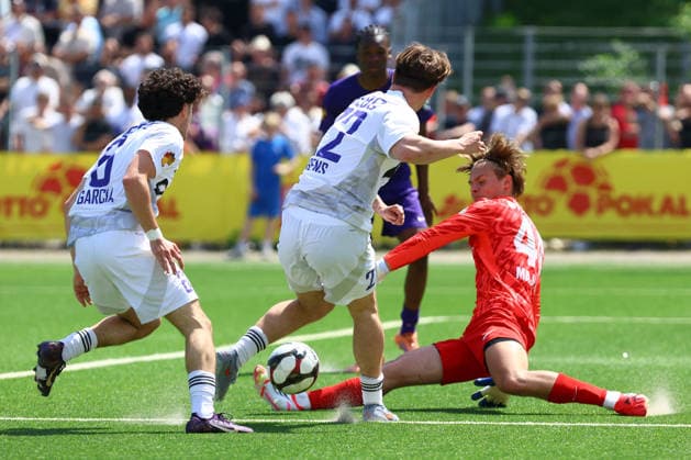 44 Sebastian Majewski (SC Vorwärts Wacker Billstedt), 17 Robert Schick (HEBC) Fußball I Herren I Lotto Pokal I Saison 2025-2026 I Finale I SC Vorwärts Wacker04 Billstedt - HEBC I 23.05.2026 I Stadion Hoheluft
