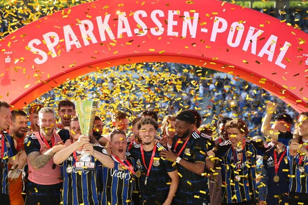 23.05.2026, xrekx, Fussball Landespokal Saarland Finale, 1.FC Saarbrücken - FC 08 Homburg v.l. Sieger Sparkassen-Pokal 2026 1.FC Saarbruecken Manuel Zeitz (1.FC Saarbruecken) (DFL DFB REGULATIONS PROHIBIT ANY USE OF PHOTOGRAPHS as IMAGE SEQUENCES and or QUASI-VIDEO) Saarbrücken *** 23 05 2026, xrekx, Fußball Landespokal Saarland Finale, 1 FC Saarbrücken FC 08 Homburg v l Sieger Sparkassen Pokal 2026 1 FC Saarbruecken Manuel Zeitz 1 FC Saarbruecken DFL DFB REGULATIONS PROHIBIT ANY USE OF PHOTOGRAPHS as IMAGE SEQUENCES and or QUASI VIDEO Saarbrücken
