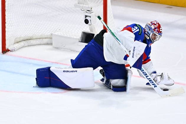 Goalkeeper Samuel Hlavaj (SVK) in action during the group B match of the World Ice hockey, Eishockey Championship, Slovakia - Czech Republic, Fribourg, Switzerland, on May 23, 2026. (CTKxPhoto RadekxPetrasek) CTKPhotoP2026052305303  CTKPhotoP2026052305303