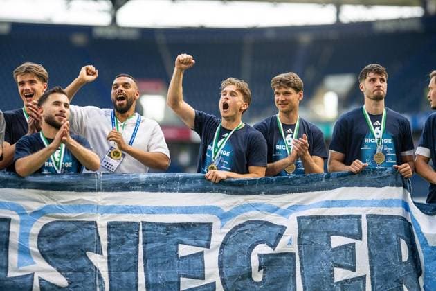 Niederrheinpokalfinale MSV Duisburg - SC St.Tönis ** NUR FÜR REDAKTIONELLE ZWECKE ** EDITORIAL USE ONLY **<p>Fußball Niederrheinpokalfinale MSV Duisburg - SC St.Tönis am 23.05.26 in der Schauinsland-Reisen Arena in DuisburgPatrick Sussek ( Duisburg ) X Duisburg Copyright: JakobxKlos