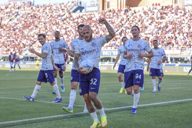 IPA85002896 - Federico Dimarco of Inter FC celebrates after scoring during Bologna FC vs FC Inter, 38th Serie A Enilive 2025-26 game at Renato dall Ara stadium in Bologna (BO), Italy, on May 23, 2026.  Copyright: xDavidexCasentini IPAxSportx xx 85002896