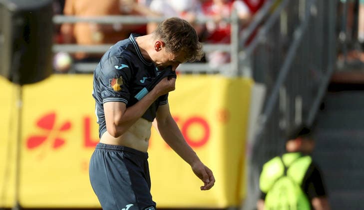 23.05.2026, xfsx, Herren, Fussball, Saison 2025 2026, BFV Verbandspokal, Finale: FC Wuerzburger Kickers - TSV 1860 Muenchen v.li.: Kilian Jakob (TSV 1860 Muenchen) enttaeuscht schauend, Enttaeuschung, disappointed, Einzelbild Wuerzburg AKON ARENA Bayern Deutschland