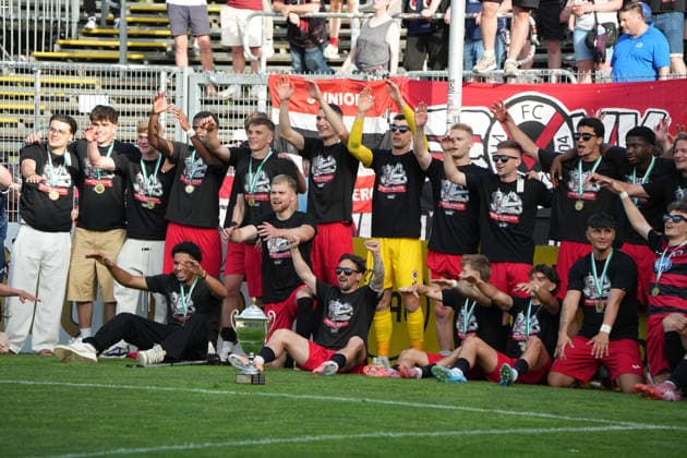 Deutschland: Bitburger-Pokalfinale 2026, S.C. Fortuna Köln vs. Viktoria Köln - 23.05.2026 - Sportpark Höhenberg (Köln): Stadion, Gesamtansicht Überblick, Fans, Jubel, Freude, Emotionen, Viktoria Köln