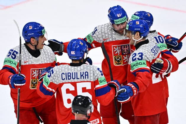 Czech players celebrate the winning goal during the group B match of the World Ice hockey, Eishockey Championship, Slovakia - Czech Republic, Fribourg, Switzerland, on May 23, 2026. (CTKxPhoto RadekxPetrasek) CTKPhotoP2026052305389  CTKPhotoP2026052305389