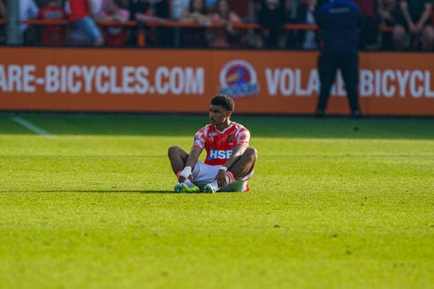 2026-05-23 FC Volendam v Willem II - Dutch Eredivsie Kwalificatie - Finale VOLENDAM, NETHERLANDS - MAY 23: Precious Ugwu of FC Volendam looks dejected after degradation during the Dutch Eredivsie Kwalificatie - Finale match between FC Volendam and Willem II at Kras Stadion on May 23, 2026 in Volendam, Netherlands. Volendam Kras Stadion Netherlands Content not available for redistribution in The Netherlands directly or indirectly through any third parties. Copyright: xAndrexWeeningx