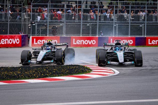 Sport Bilder des Tages F1 - CANADIAN GRAND PRIX 2026 12 KIMI ANTONELLI Andrea (ita), Mercedes AMG F1 Team W17, RUSSELL George (gbr), Mercedes AMG F1 Team W17, portrait overtake, overtaking, dÃ passement, depassement, overtakes, contact crash, accident, during the Formula 1 Grand Prix du Canada 2026, 5th round of the 2026 Formula One World Championship, WM, Weltmeisterschaft from May 22 to 24, 2026 on the Circuit Gilles Villeneuve, in MontrÃ al, Canada - MontrÃ alCanada  Copyright: xDPPIx