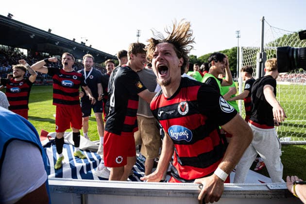 Finaltag der Amateure 2026: SC Fortuna Köln - FC Viktoria Köln; Sportpark Höhenberg, Köln; 23.05.2026 FC Viktoria Köln bejubelt Sieg. Tobias Eisenhuth (FC Viktoria Köln, 6) Finaltag der Amateure 2026: SC Fortuna Köln - FC Viktoria Köln; Sportpark Höhenberg, Köln; 23.05.2026 Copyright: xBEAUTIFULxSPORTS Buriakovx