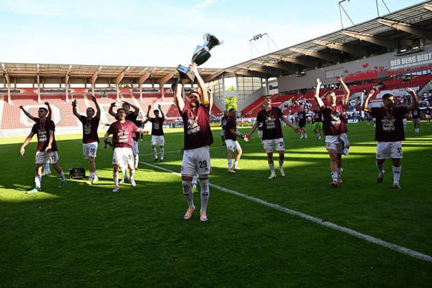 23.05.2026, xpsx, Fußball Finale Hessenpokal, SG Barockstadt Fulda-Lehnerz - SV Wehen Wiesbaden v.l. Jubel, Freude über den Pokalsieg Fatih Kaya (SV Wehen Wiesbaden) (DFL DFB REGULATIONS PROHIBIT ANY USE OF PHOTOGRAPHS as IMAGE SEQUENCES and or QUASI-VIDEO) Offenbach