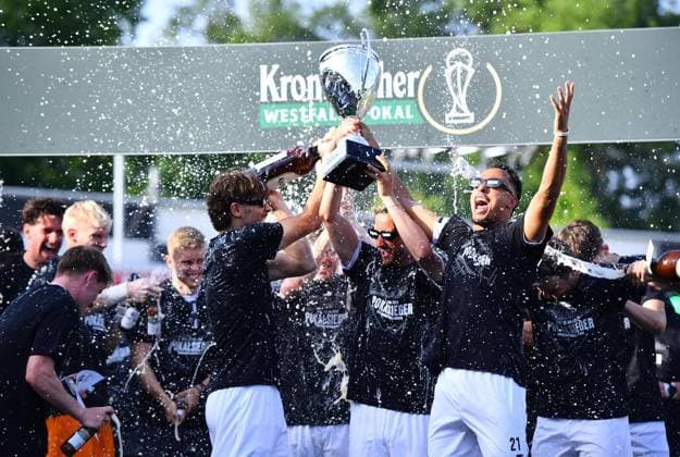 SC Verl - SF Lotte ** NUR FÜR REDAKTIONELLE ZWECKE ** EDITORIAL USE ONLY **<p>Fußball Krombacher Westfalenpokal Finale SC Verl - SF Lotte am 23.05.2026 in der Sportclub Arena in Verl SC Verl gewinnt den Krombacher Westfalen Pokal Deutschland Nordrhein Westfalen Verl Copyright: ThorstenxTillmann
