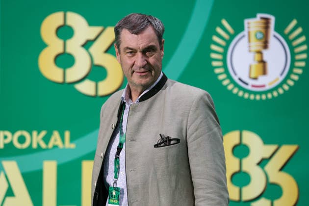 DFB Pokalfinale - FC Bayern München - VfB Stuttgart am 23.05.2026 im Olympiastadion in Berlin Markus Söder (CSU), Parteivorsitzender und Ministerpräsident von Bayern, auf dem grünen Teppich.