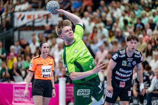 Handball Bundesliga; HSG Wetzlar - HC Erlangen, 23.05.26 Tristan Kirschner (HSG Wetzlar, 5), Florian Scheerer (HC Erlangen, 10) Handball Bundesliga; HSG Wetzlar - HC Erlangen: Wetzlar, 23.05.26 Copyright: xBEAUTIFULxSPORTS Roeczeyx