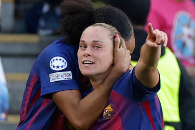 Barcelona s forward Ewa Pajor celebrates after scoring her team s first goal during the Champions League final between FC Barcelona, Barca and Olympique Lyonnais at the Ullevaal Stadium in Oslo, Norway, 23 May 2026. FC Barcelona vs Olympique de Lyon !ACHTUNG: NUR REDAKTIONELLE NUTZUNG!  Copyright: xAlbertoxEstévezx GRAF9956 20260523-55020381913_1