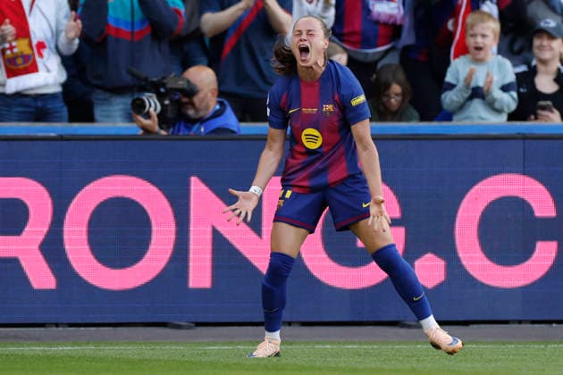 Barcelona s forward Ewa Pajor celebrates after scoring her team s first goal during the Champions League final between FC Barcelona, Barca and Olympique Lyonnais at the Ullevaal Stadium in Oslo, Norway, 23 May 2026. FC Barcelona vs Olympique de Lyon !ACHTUNG: NUR REDAKTIONELLE NUTZUNG!  Copyright: xAlbertoxEstévezx GRAF9958 20260523-55020381916_1
