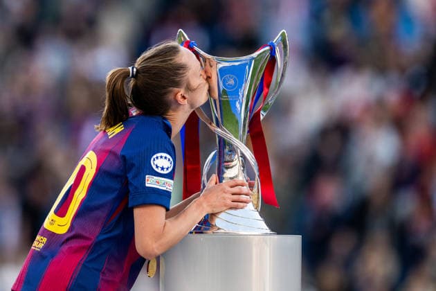 Sport Bilder des Tages 260523 Caroline Graham Hansen of Barcelona celebrates and kisses the trophy after the UEFA Women s Champions League final football match between Barcelona and Lyon on May 23, 2026 in Oslo. Photo: Vegard Grott BILDBYRAN kod VG VG0925 bbeng football fotball fotboll soccer champions league finale final final 2026 mesterligaen dam fcb barcelona lyon ol lyonnes jubel *** 260523 Caroline Graham Hansen of Barcelona celebrates and kisses the trophy after the UEFA Women s Champions League final football match between Barcelona and Lyon on May 23, 2026 in Oslo Photo Vegard Grott BILDBYRAN kod VG VG0925 bbeng football fotball fotboll soccer champions league finale final final 2026 mesterligaen dam fcb barcelona lyon ol lyonnes jubel  Copyright: VEGARDxGRoTT BB260523VG064