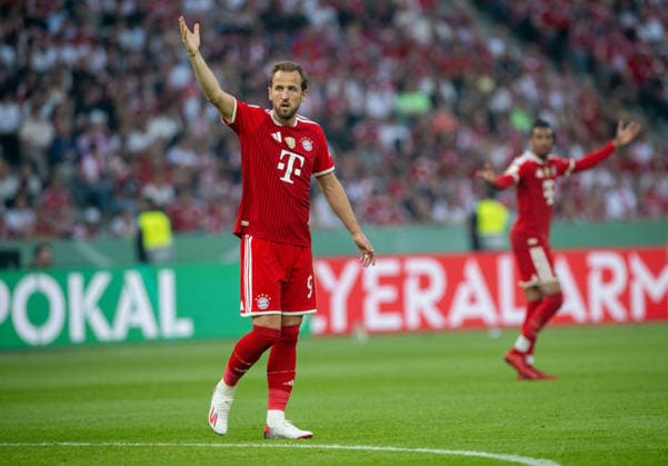 Fußball, Herren, Saison 2025 2026, 83. DFB-Pokal-Finale, FC Bayern München - VfB Stuttgart, v.l. Harry Kane (Bayern München), Michael Olise (Bayern München), 23.05. 2026, Copyright: xMatthiasxKochx