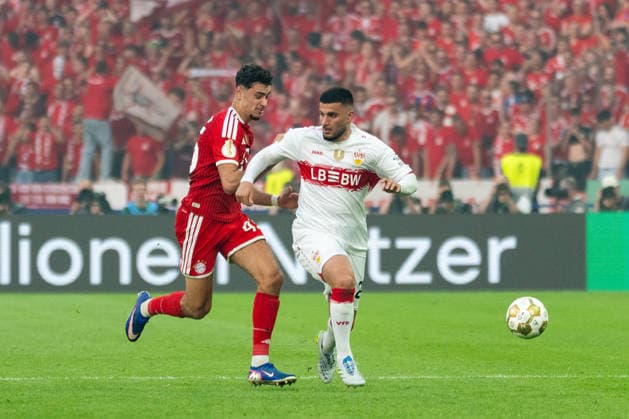 Deniz Undav (VfB Stuttgart, 26) im Dribbling, Aleksandar Pavlovic (FC Bayern Muenchen, 45), GER, FC Bayern Muenchen vs. VfB Stuttgart, Fussball, Herren, DFB-Pokal, Finale, Spielzeit 2025 2026, 23.05.2026 DFL REGULATIONS PROHIBIT ANY USE OF PHOTOGRAPHS AS IMAGE SEQUENCES AND OR QUASI-VIDEO GER, FC Bayern Muenchen vs. VfB Stuttgart, Fussball, Herren, DFB-Pokal, Finale, Spielzeit 2025 2026, 23.05.2026 Berlin Copyright: xEibner-Pressefoto MaxxVincenx EP_MVN