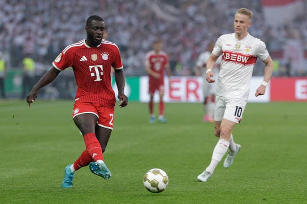 Fußball DFB-Pokal Finale FC Bayern München - VfB Stuttgart am 23.05.2026 im Olympiastadion in Berlin Dayot Upamecano ( München ), vorne - Chris Führich ( Stuttgart ), hinten DFB regulations prohibit any use of photographs as image sequences and or quasi-video.