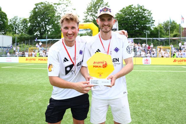 8 Piet Oldag (HEBC) bejubelt den Gewinn des Hamburger Lotto-Pokals. Fußball I Herren I Lotto Pokal I Saison 2025-2026 I Finale I SC Vorwärts Wacker04 Billstedt - HEBC I 23.05.2026 I Stadion Hoheluft