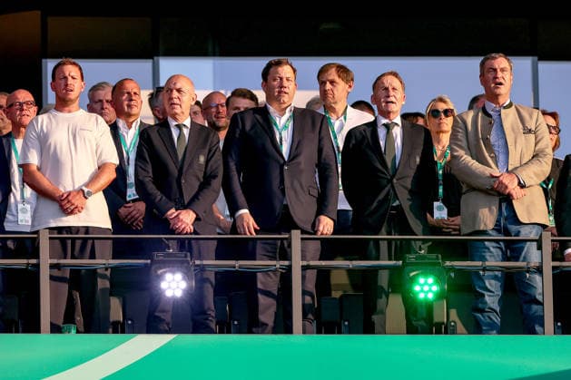 23.05.2026, Fußball, 83. DFB-Pokal Finale,, FC Bayern München - VfB Stuttgart, Olympioastadion Berlin, Saison 2025 2026: Nationaltrainer Julian Nagelsmann (GER Bundestrainer) und Präsident des Deutschen Fußball-Bundes Bernd Neuendorf, Lars Klingbeil Stellvertreter des Bundeskanzlers (Politik Pplitiker), Hans-Joachim Watzke Präsident BVB und Markus Söder Ministerpräsident von Bayern auf der Tribüne Ehrentribüne DFB regulations prohibit any use of photographs as image sequences and or quasi-video. Berlin Deutschland