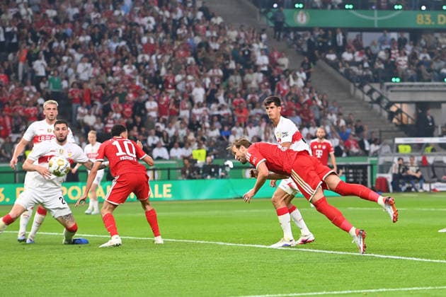 Tor Harry KANE (Bayern Muenchen) zum 1-0,Aktion,Kopfball. Fussball 83. DFB Pokal Finale 2026 FC Bayern Muenchen - VfB Stuttgart am 23.05.2026, Olympiastadion in Berlin. DFL DFB regulations prohibit any use of photographs as image sequences and or quasi-video