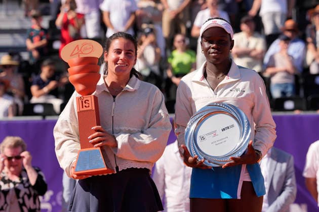 2026 WTA, Tennis Damen Strasbourg 500 - Singles Final Ceremony Emma Navarro celebrates after winning the 2026 WTA Internationaux de Strasbourg Women s tennis tournament at the Tennis Club de Strasbourg in Strasbourg, France, on May 23, 2026. Navarro defeats Victoria Mboko with scores of 6-0, 5-7, 6-2. Strasbourg Grand Est France  Copyright: xOwenxHammondx originalFilename:hammond-2026wtai260523_npXea.jpg