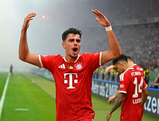 23.05.2026, Fussball DFB-Pokal 2025 2026, Finale, FC Bayern München - VfB Stuttgart, im Olympiastadion Berlin. Aleksandar Pavlovic (Bayern München) jubelt