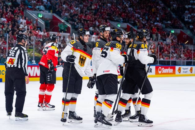 ZURICH, SWITZERLAND - MAY 23: Joshua Samanski (Germany, 44) and the German Team celebrates their 2:1 goal during the Preliminary Round - Group A Match 41 between Austria and Germany at the IIHF Ice hockey, Eishockey World Championship, WM, Weltmeisterschaft 2026, Swiss Life Arena on May 23, 2026 in Zurich, Switzerland. Zurich Switzerland Copyright: xTimoxSteinx