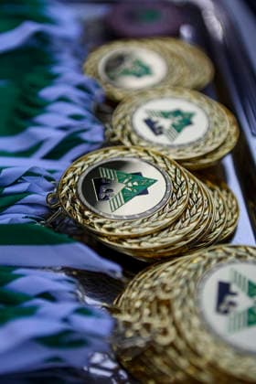 23.05.2026, GER, Fussball, Herren, Niederrheinpokal Finale, Saison 2025 2026, SC St. Tönis - MSV Duisburg FVN Medaille beim Niederrheinpokal Duisburg schauinsland-reisen-Arena Nordrhein-Westfalen Deutschland Copyright: xAdrianxSchlüterx