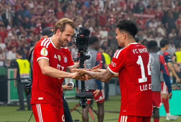 Fußball, Herren, Saison 2025 2026, 83. DFB-Pokal-Finale, FC Bayern München - VfB Stuttgart, Harry Kane (Bayern München), Luis Diaz (Bayern München), Jubel nach Tor zum 2:0, 23.05. 2026, Copyright: xMatthiasxKochx