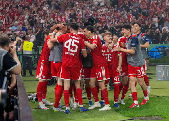 Fußball, Herren, Saison 2025 2026, 83. DFB-Pokal-Finale, FC Bayern München - VfB Stuttgart, Bayern jubelt nach Tor zum 2:0 durch Harry Kane (Bayern München), 23.05. 2026, Copyright: xMatthiasxKochx