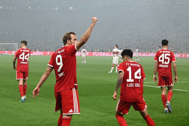 23.05.2026, xsltx, Fussball DFB Pokal Finale, FC Bayern München - VfB Stuttgart v.l. Torjubel nach dem Tor zum celebrating the goal celebrate 2:0 durch Harry Kane (FC Bayern Muenchen) (DFL DFB REGULATIONS PROHIBIT ANY USE OF PHOTOGRAPHS as IMAGE SEQUENCES and or QUASI-VIDEO) Berlin