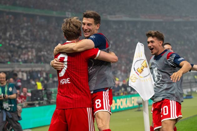 Tor zum 2:0 durch Harry Kane (FC Bayern Muenchen, 09), Jubel, Torjubel, bejubelt sein Tor mit Leon Goretzka (FC Bayern Muenchen, 08) GER, FC Bayern Muenchen vs. VfB Stuttgart, Fussball, Herren, DFB-Pokal, Finale, Spielzeit 2025 2026, 23.05.2026, DFL DFB REGULATIONS PROHIBIT ANY USE OF PHOTOGRAPHS AS IMAGE SEQUENCES AND OR QUASI-VIDEO, GER, FC Bayern Muenchen vs. VfB Stuttgart, Fussball, Herren, DFB-Pokal, Finale, Spielzeit 2025 2026, 23.05.2026 Berlin Copyright: xEibner-Pressefoto WolfgangxFrankx EP_WFK