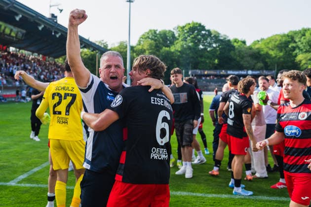 Tobias Eisenhuth (Viktoria Köln, 06) jubelt Fortuna Köln vs. FC Viktoria Köln, Fussball, Landespokal Mittelrhein 2025 26, Finale, Saison 2025 26, 23.05.2026, Fortuna Köln vs. FC Viktoria Köln, Fussball, Landespokal Mittelrhein, Finale, Saison 2025 26, 23.05.2026 Köln Copyright: xEibner-Pressefoto LukasxBaldygax EP_LBA
