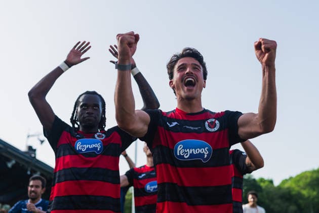 Yannick Tonye (Viktoria Köln, 30), Leonhard Muenst (Viktoria Köln, 05) jubeln Fortuna Köln vs. FC Viktoria Köln, Fussball, Landespokal Mittelrhein 2025 26, Finale, Saison 2025 26, 23.05.2026, Fortuna Köln vs. FC Viktoria Köln, Fussball, Landespokal Mittelrhein, Finale, Saison 2025 26, 23.05.2026 Köln Copyright: xEibner-Pressefoto LukasxBaldygax EP_LBA