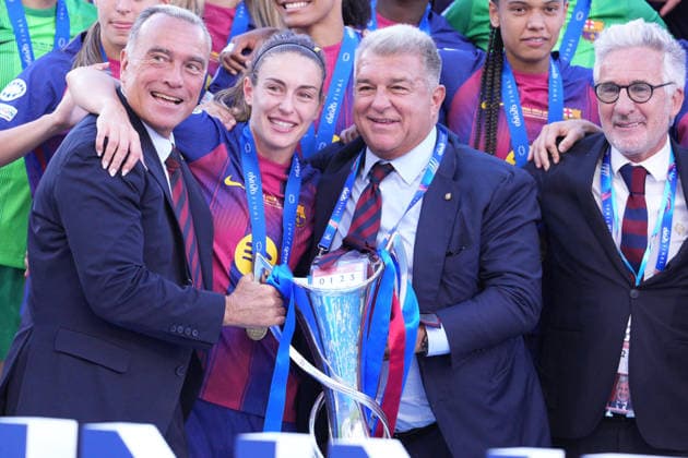 OSLO, NORWAY - 23 MAY 2026: Club President Joan Laporta, First Vice President Rafael Yuste i Abel, and Captain Alexia Putellas of FC Barcelona, Barca Femeni lift the trophy as FC Barcelona Femeni are crowned queens of Europe after winning the 2026 UEFA Women s Champions League Final match between FC Barcelona Femeni and OL Lyonnes at Ullevaal Stadion on May 23, 2026 in Oslo, Norway.  Copyright: xAlexandraxFechetex xSPPx Sportspressphoto_152799