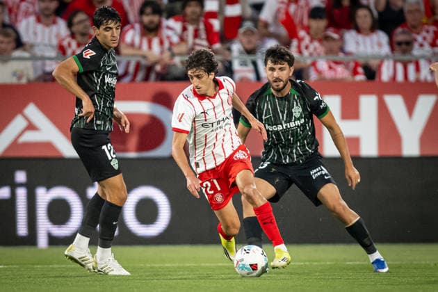 Bryan Gil (Girona FC) controls the ball during a La Liga EA Sports match between Girona FC and Elche CF at Estadi Municipal de Montilivi in Girona, , Spain, on May 23 2026. Photo by Felipe Mondino Copyright: x@FELIPExMONDINOx