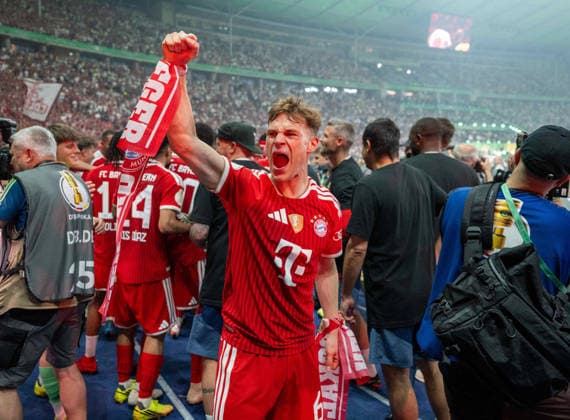 Fußball, Herren, Saison 2025 2026, 83. DFB-Pokal-Finale, FC Bayern München - VfB Stuttgart, Joshua Kimmich (Bayern München), Jubel nach Abpfiff, 23.05. 2026, Copyright: xMatthiasxKochx