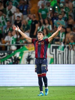 ESP: LaLiga EA Sports Real Betis v Levante UD; Carlos Espi of Levante scores goal (1-1) an celebrates his goal to Levante during LaLiga EA Sports, between Real Betis v Levante UD played at La Cartuja Stadium, Sevilla on May 23rd, 2026 in Spain; Sevilla Spain Futbol Copyright: xRafaelxRomanx xAgenciaxLOFx