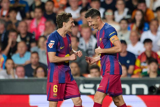 Valencia CF v FC Barcelona, Barca - LaLiga EA Sports VALENCIA, SPAIN - MAY 23: Robert Lewandowski of FC Barcelona celebrates after scoring his team s first goal during to the LaLiga EA Sports match between Valencia CF and FC Barcelona at Estadio Mestalla on May 23, 2026 in Valencia, Spain. (Photo by Francisco Macia Photo Players Images Magara Press) Valencia Estadio Mestalla Spain Copyright: xFranciscoxMaciax