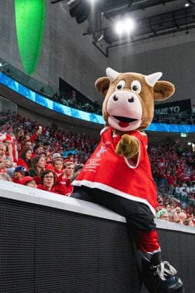 ZURICH, ZURICH - MAY 23: Cooly, the official mascot, entertains the crowd during the 2026 IIHF World Championship, WM, Weltmeisterschaft Preliminary Round Group A match between Switzerland and Hungary at Swiss Life Arena on May 23, 2026 in Zurich, Zurich, Switzerland.  Copyright: xLivioxBaeriswylx xSPPx Sportspressphoto_152923