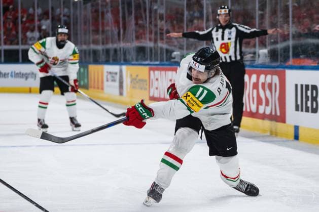 ZURICH, ZURICH - MAY 23: Bence Horvath of Hungary during the 2026 IIHF World Championship, WM, Weltmeisterschaft Preliminary Round Group A match between Switzerland and Hungary at Swiss Life Arena on May 23, 2026 in Zurich, Zurich, Switzerland.  Copyright: xLivioxBaeriswylx xSPPx Sportspressphoto_152924