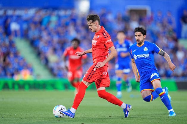 May 23, 2026, Getafe, Madrid, Spain: Aimar Oroz of CA Osasuna controls the ball during the Spanish League, LaLiga EA Sports, football match played between Getafe CF and CA Osasuna at Coliseum de Getafe stadium on May 23, 2026, in Getafe, Spain. Getafe CF V CA Osasuna - LaLiga EA Sports  - ZUMAa181 20260523_zaa_a181_122 Copyright: xDennisxAgyemanx
