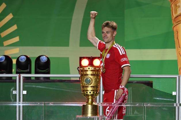 23.05.2026, xsltx, Fussball DFB Pokal Finale, FC Bayern München - VfB Stuttgart v.l. Joshua Kimmich (FC Bayern Muenchen) Jubel, Freude über den Pokalsieg (DFL DFB REGULATIONS PROHIBIT ANY USE OF PHOTOGRAPHS as IMAGE SEQUENCES and or QUASI-VIDEO) Berlin