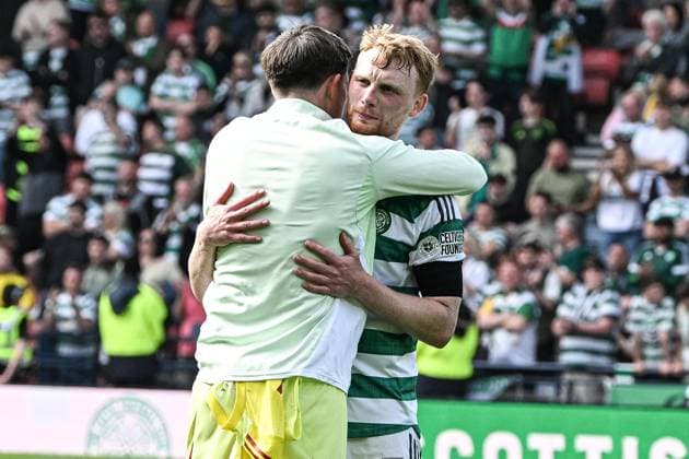 Celtic v Dunfermline Athletic Scottish Gas Men s Scottish Cup Ross Doohan and Liam Scales of Celtic at full time during the Scottish Gas Men s Scottish Cup Final between Celtic and Dunfermline Athletic at Barclays Hampden, Glasgow 23 05 2026 UK Newspapers OUT Copyright: xJamiexJohnstonx FIL-23466-0338