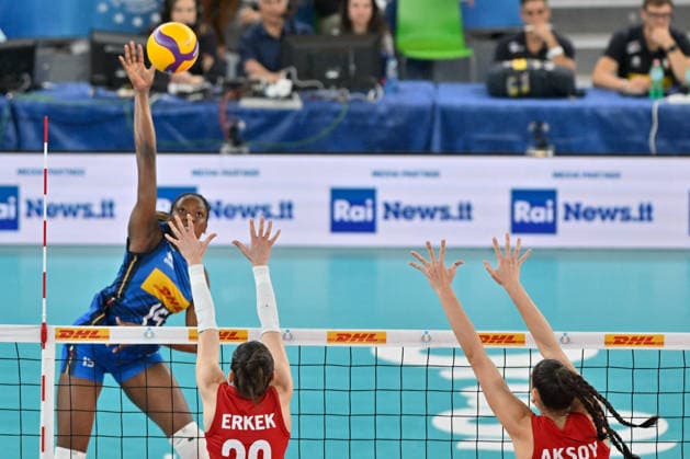 VOLLEYball - Friendly - AIA Aequilibrium Cup Women Elite - Italy vs. Turkiye Photo by IPA ABACAPRESS.COM85010695 - Merit Chinenyenwa Adigwe (Italy) - Yaprak Erkek (Turkiye) - Karmen Aksoy (Turkiye) during AIA Aequilibrium Cup Women Elite - Italy vs Turkiye, Volleyball Test Match in Genoa, Italy, May 23 2026 Genoa Italy  Copyright: xIPAxSport ABACAx