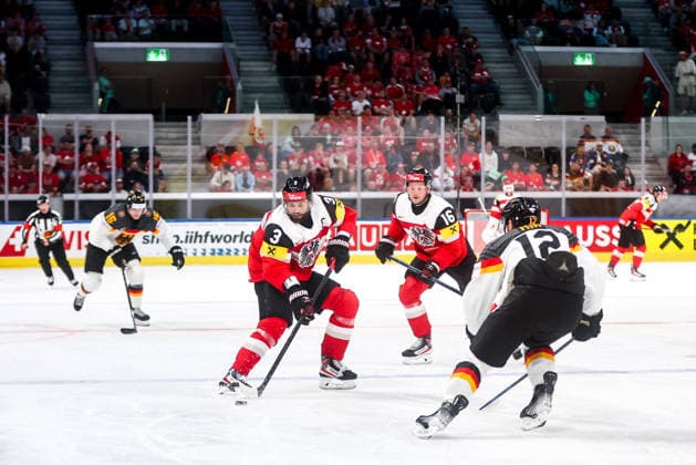 Ice hockey, Eishockey - IIHF WC 2026 ZURICH,SWITZERLAND,23.MAY.26 - ICE HOCKEY - IIHF Ice Hockey World Championship, WM, Weltmeisterschaft 2026, group stage, Austria vs Germany. Image shows Peter Schneider (AUT).  GEPAxpictures xMaticxKlansek