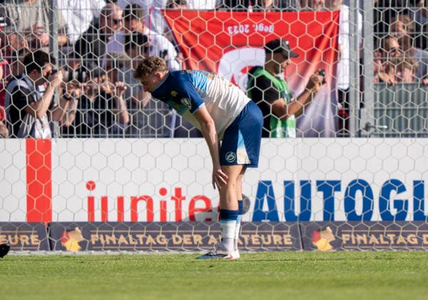 Dejan Galjen (Fortuna Koeln, 24) enttaeuscht, enttaeuscht schauend, dissapointed, traurig, frustiert, frust, gefrustet, frustrated nach seinem Fehlschuss im Elfmeterschießen SC Fortuna Köln vs. Viktoria Köln 23.05.2026 Fussball, Bitburger-Pokalfinale 2026, GER, Sportpark Höhenberg, Köln Copyright: HMBxMedia xMarcoxBader